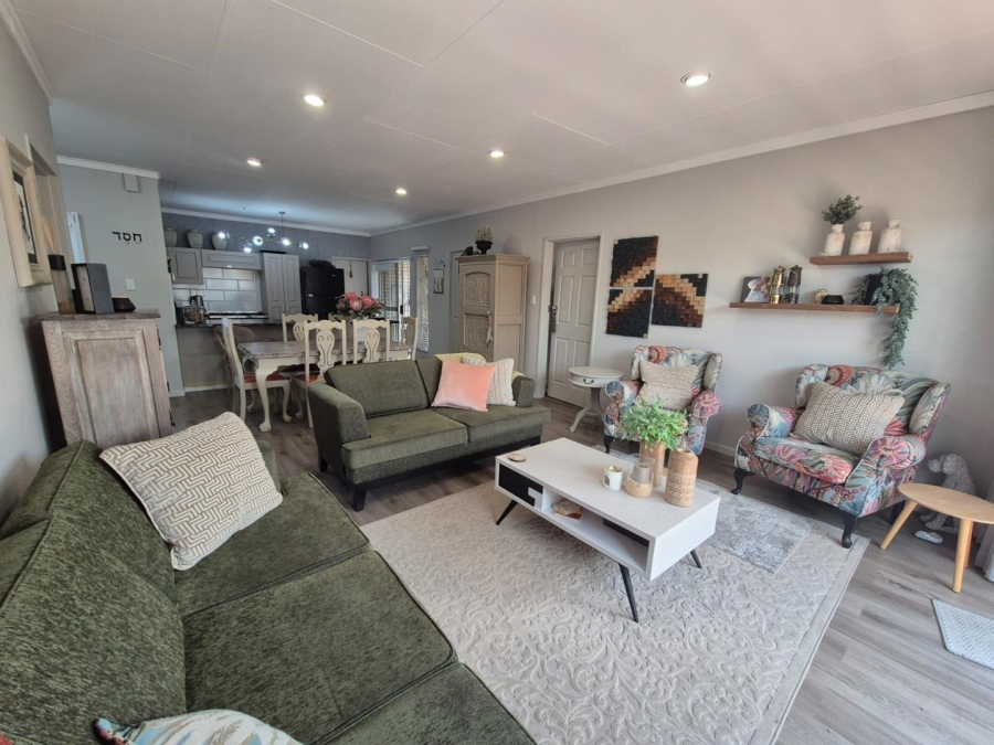 2 Bedroom Property for Sale in Kiepersol Free State